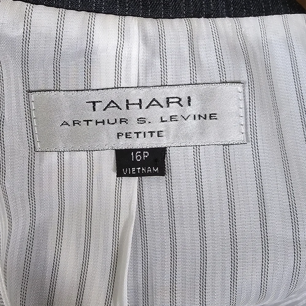 Tahari 16 16P Striped Skirt Suit Set